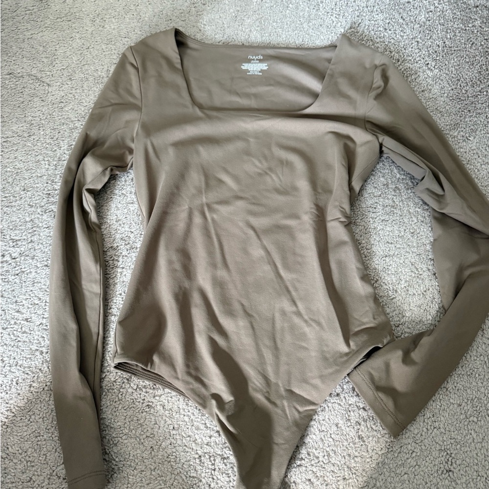 Nuuds Square Neck Long Sleeve Bodysuit